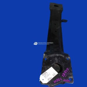 Toyota Landcruiser HJ61 A440 Automatic gearbox cross member